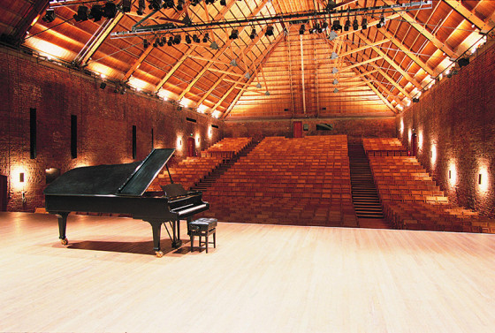 Snape-Maltings-Concert-Hall-inside-Jeremy-Young