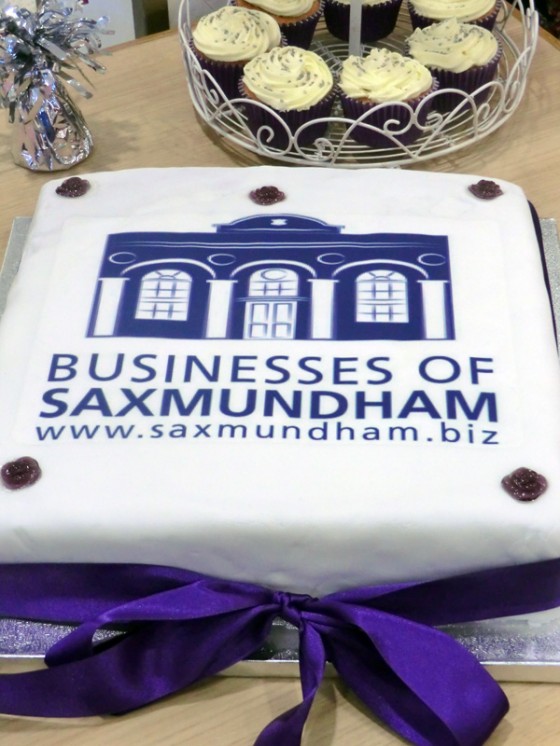 Stunning-cake-from-Waitrose-to-celebrate-the-BOS-Business-Awards-2014